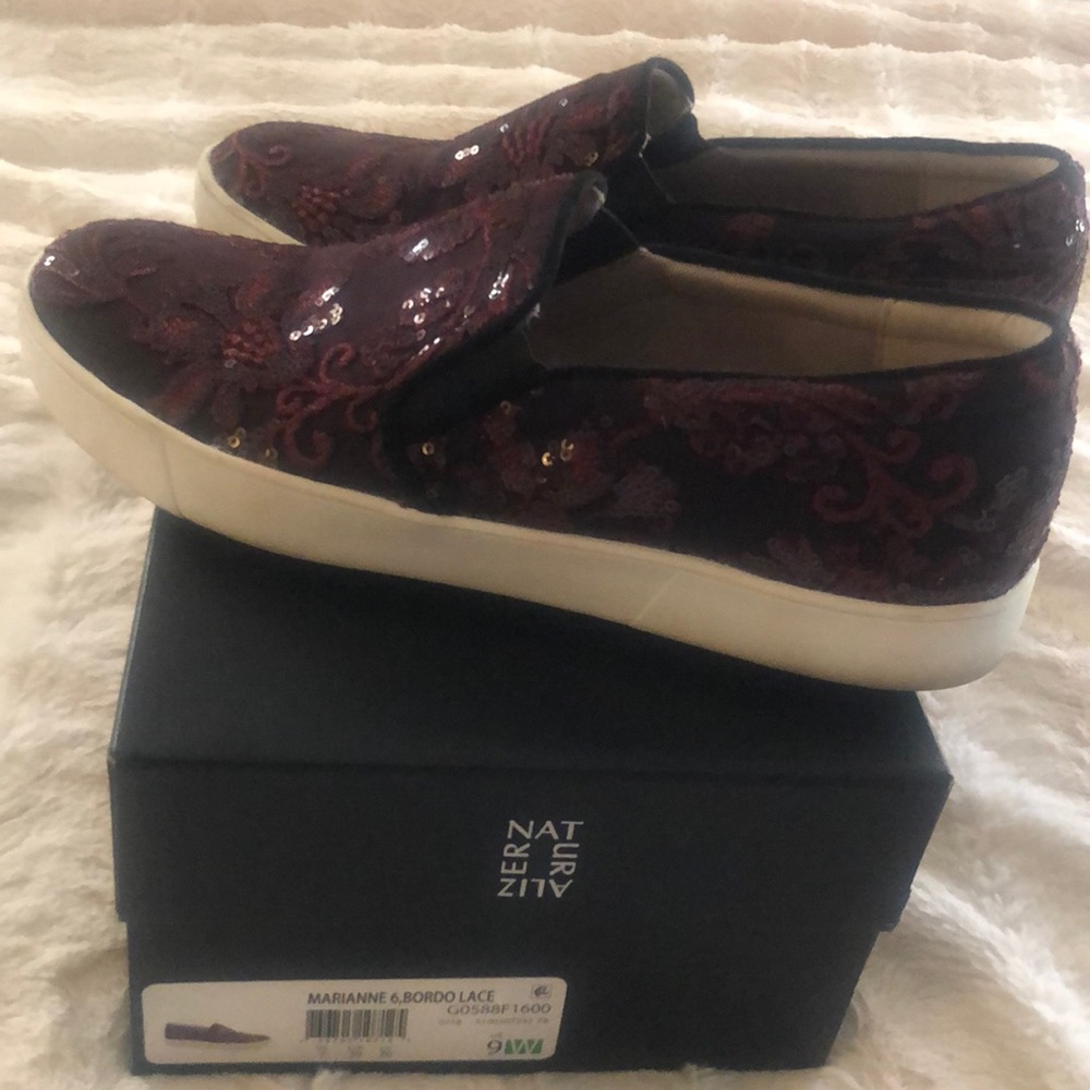 Naturalizer Slip on sneakers